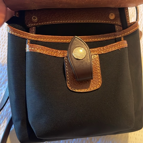 Dooney & Burke “Alto” Saddle Crossbody - Picture 6 of 16